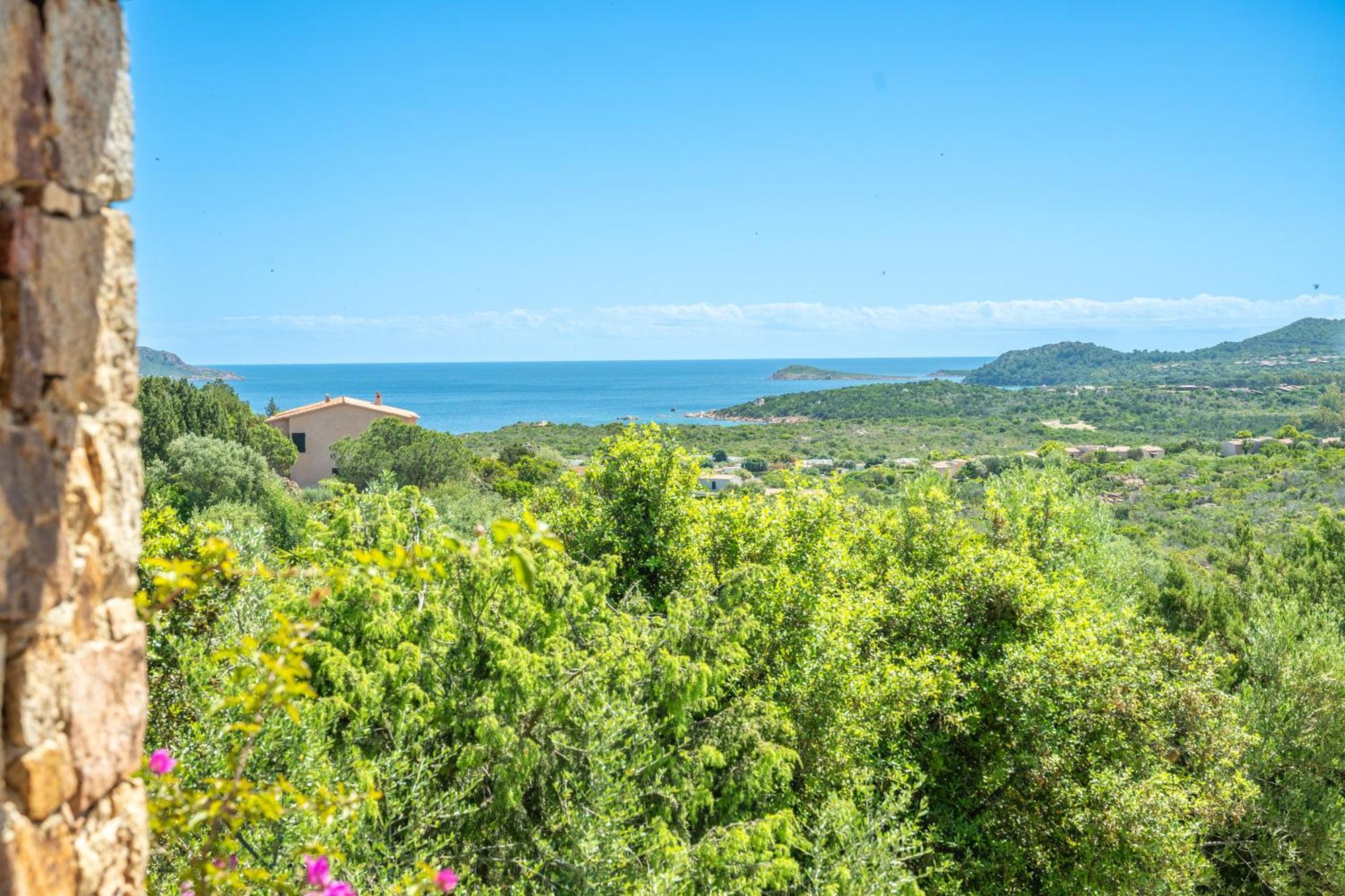 Villa Vista Mare Cala Ginepro Punta Molara Exterior foto